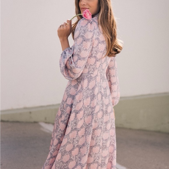 Gal Meets Glam ♡ Lizzie dress - Picture 3 of 8